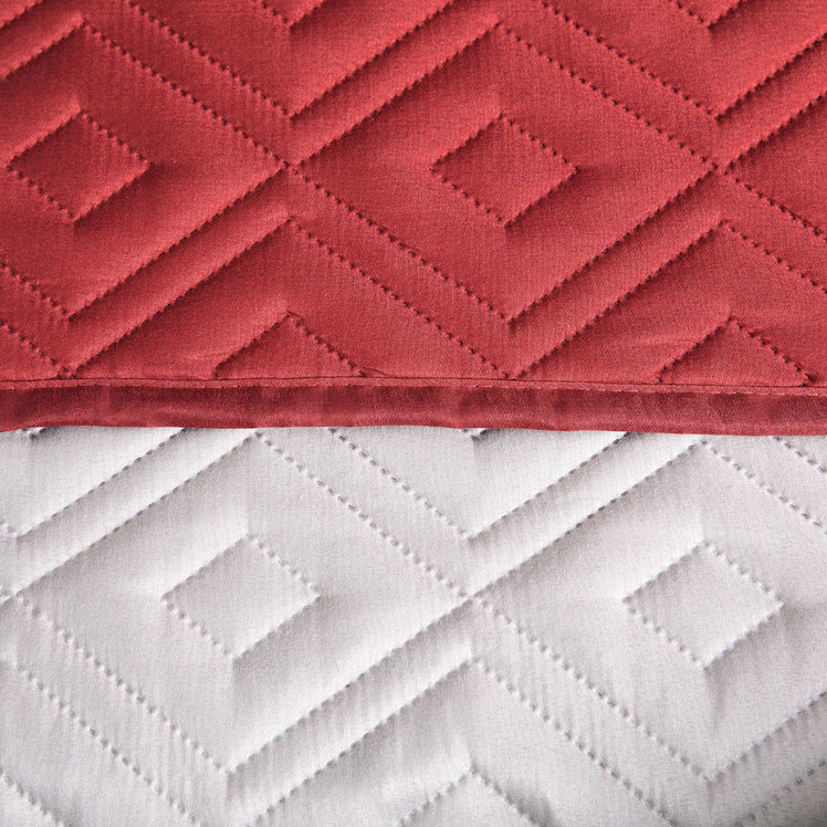 Non Slip Sofa Covers 1/2/3 Seater Reversible Waterproof Burgundy/Beige