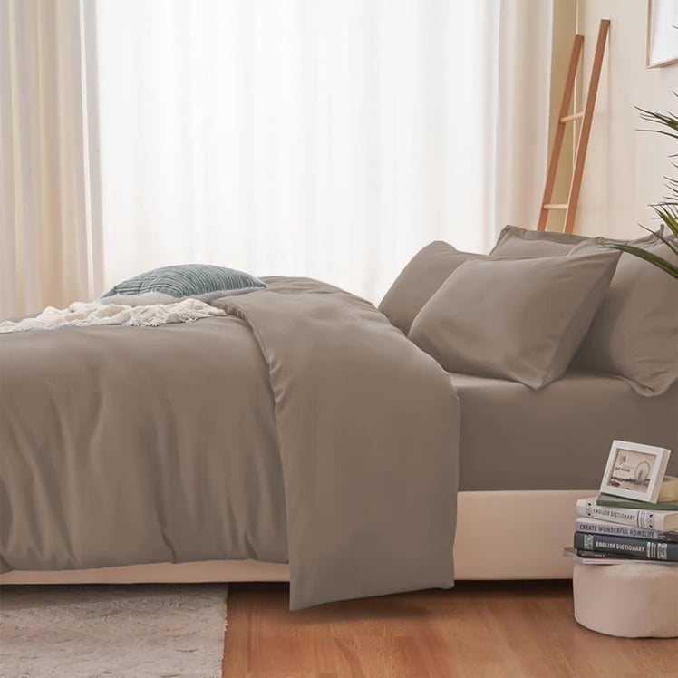 4 Piece Bedding Set Duvet Cover, Pillowcases & Fitted Sheet