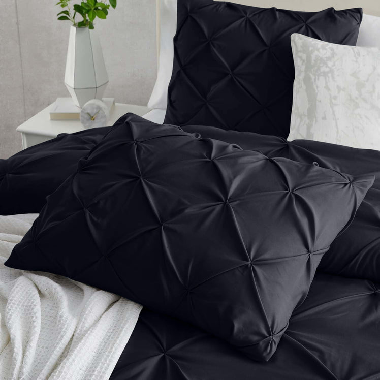 Pintuck Duvet Cover & Pillowcase Set