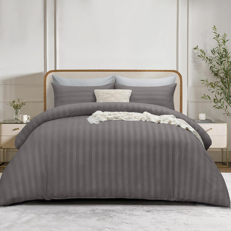 4 Piece Stripe Bedding Set - Duvet Cover, Fitted Sheet & Pillowcases