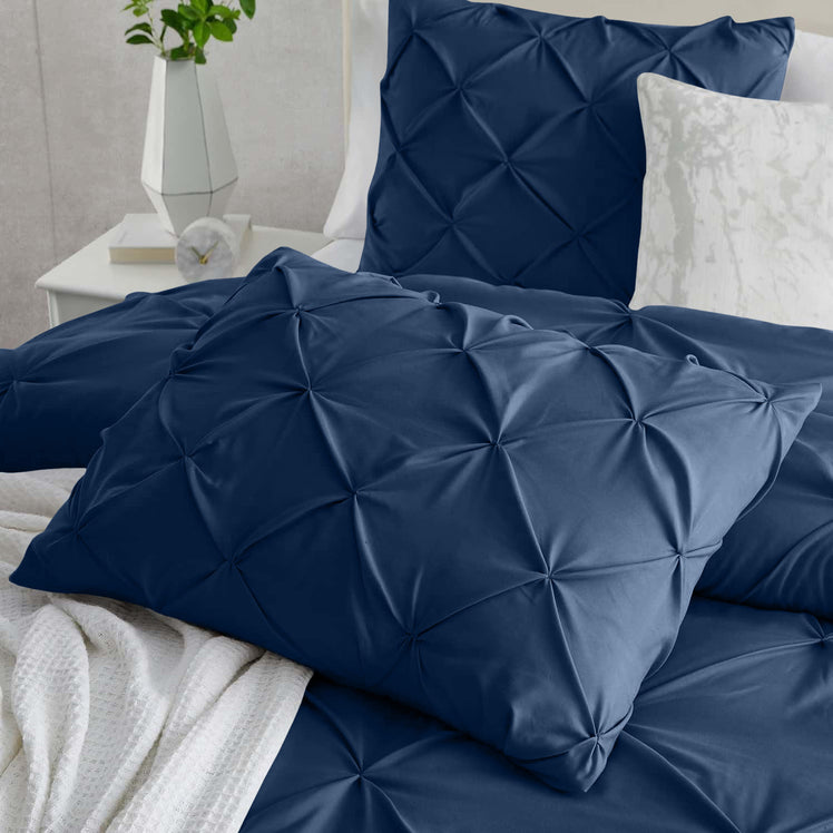 Pintuck Duvet Cover & Pillowcase Set