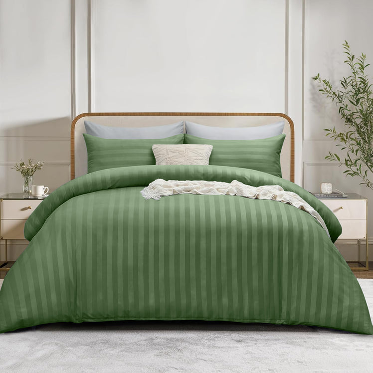 4 Piece Stripe Bedding Set - Duvet Cover, Fitted Sheet & Pillowcases