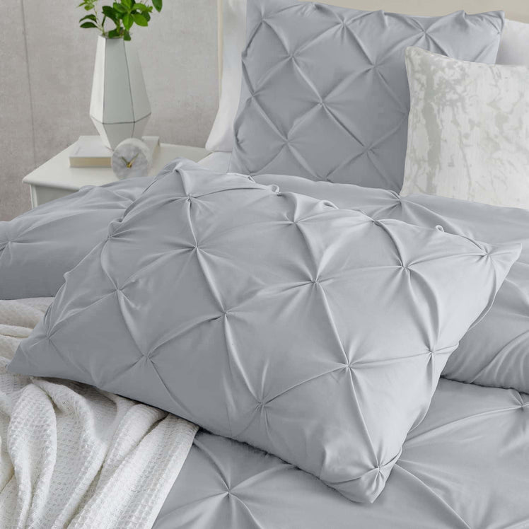 Pintuck Duvet Cover & Pillowcase Set