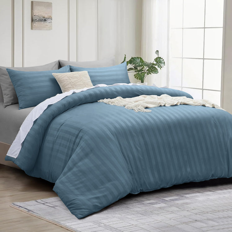 4 Piece Stripe Bedding Set - Duvet Cover, Fitted Sheet & Pillowcases