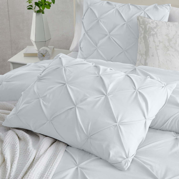Pintuck Duvet Cover & Pillowcase Set